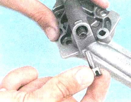 Стопор редукционного клапана масляного насоса Renault Logan