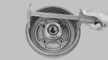 Проверка внутреннего диаметра тормозного барабана Renault Logan