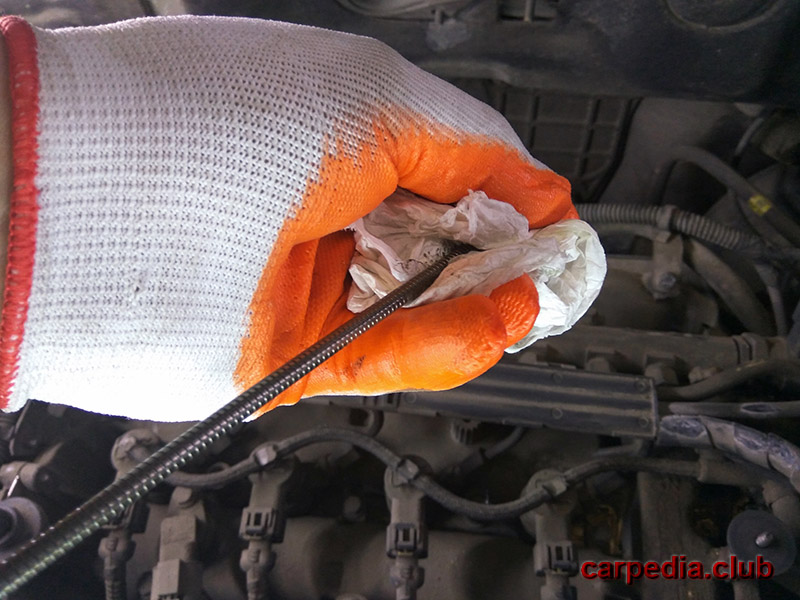 Очистка щупа от моторного масла Fiat Doblo I 2001 - 2014