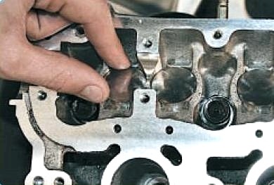 Проверка гидротолкателя клапана двигателя ВАЗ-21126 Лада Гранта (ВАЗ 2190)