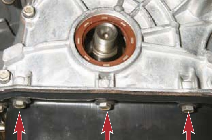 Замена башмака натяжителя цепи, верхнее расположение генератора Chevrolet Niva