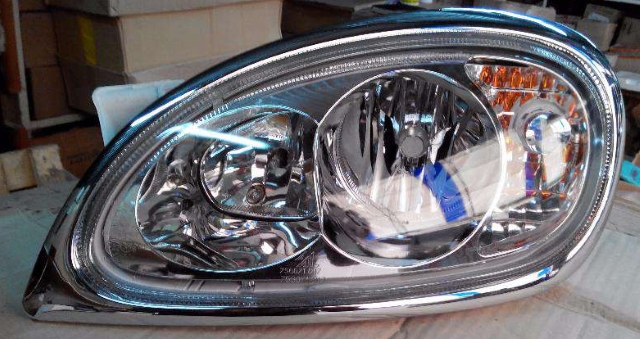 Передняя фара Automotive Lighting (Bosch) ГАЗ 31105 Волга