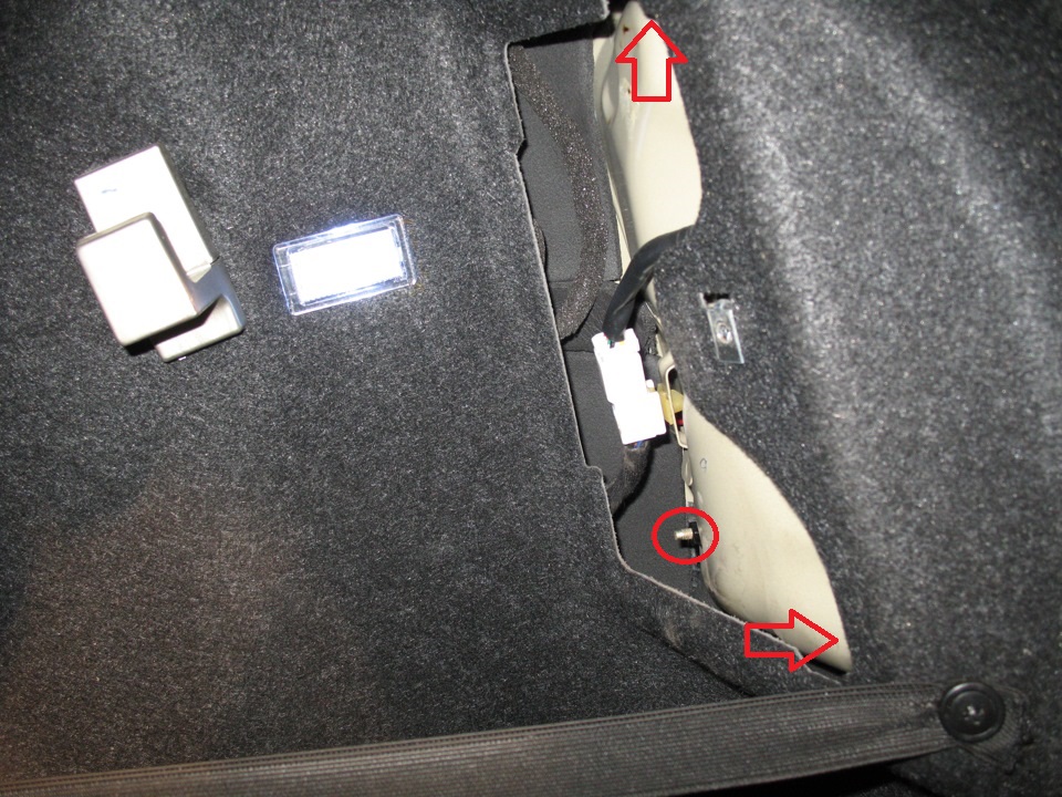 Расположение крепления заднего фонаря на автомобиле Hyundai Accent MC