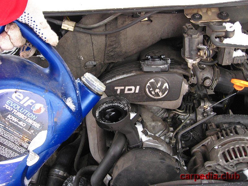 Залить масло в двигатель Volkswagen LT II 1996 - 2006