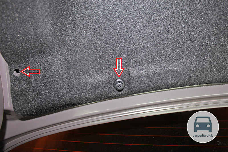 Клипсы обшивки багажника на автомобиле Hyundai Elantra J5 MD 2010-2016