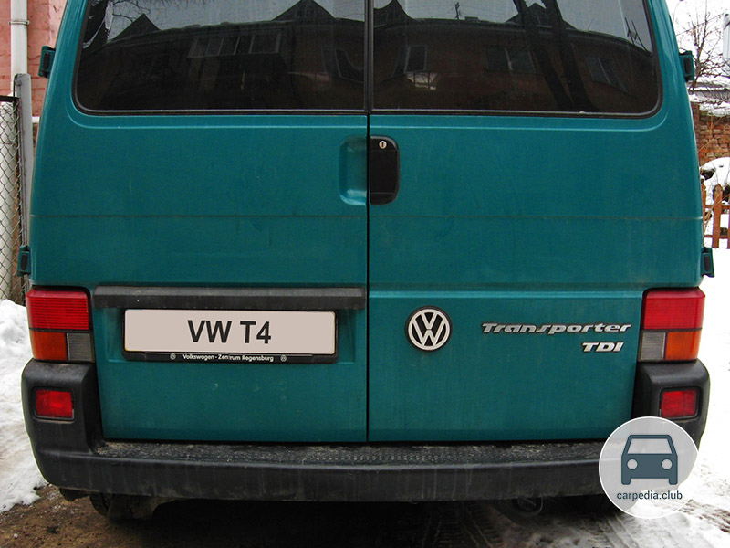 Задние осветительные фонари автомобиля Volkswagen Transporter T4