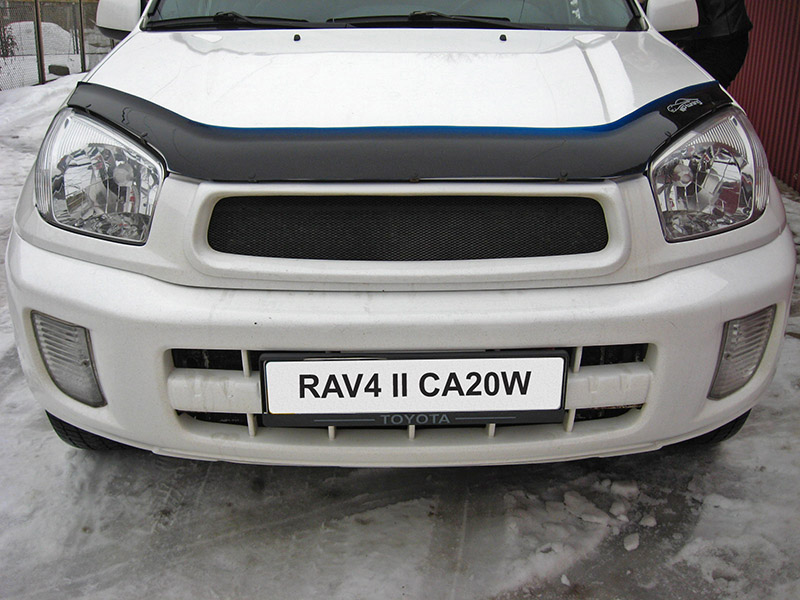 Передние блок-фары автомобиля Toyota RAV4 CA20W 