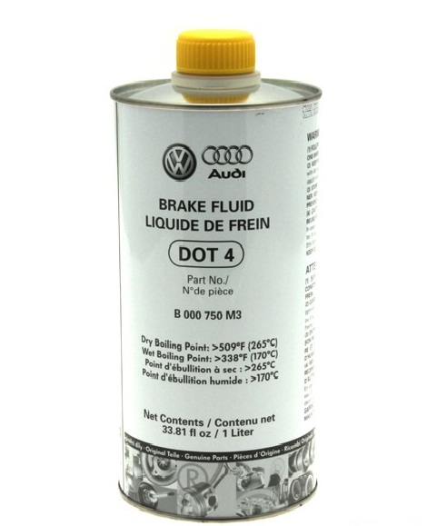 Тормозная жидкость DOT4 BRAKE FLUID (B000750M3)