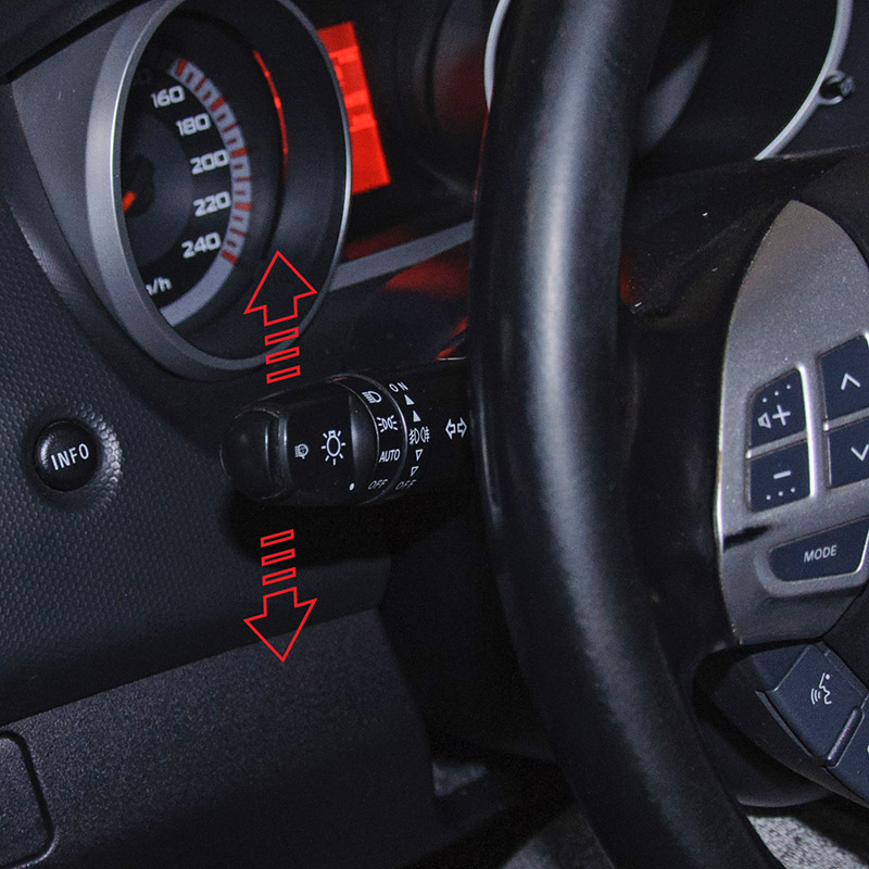 Режим включения указателей поворота Mitsubishi Outlander XL