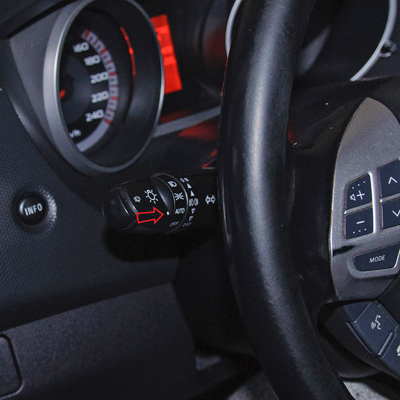 Режим автоматического включения света фар Mitsubishi Outlander XL