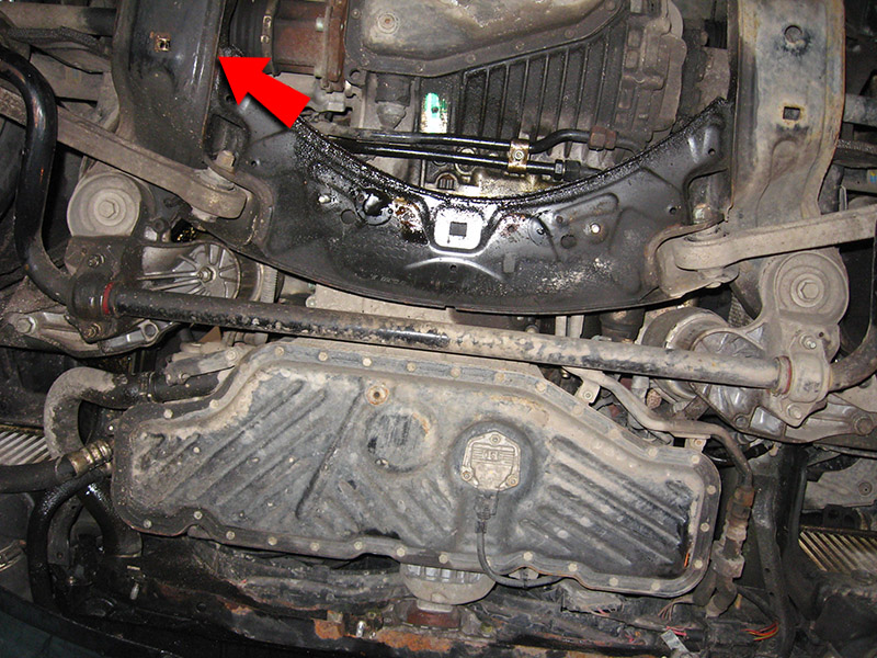 Место для подпорки кронштейна двигателя на Audi A6 4F/C6 2004-2011
