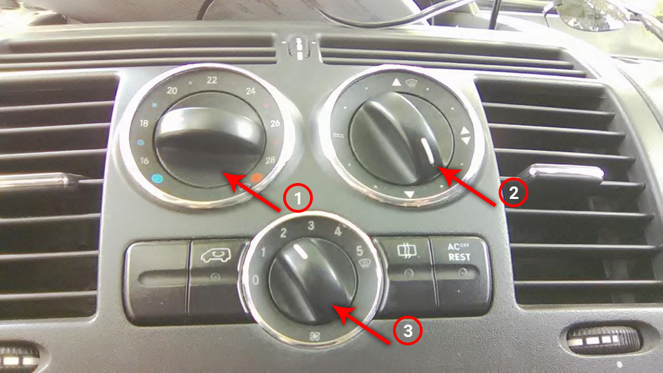 Регуляторы температуры воздуха салона на автомобиле Mercedes-Benz VIto W639
