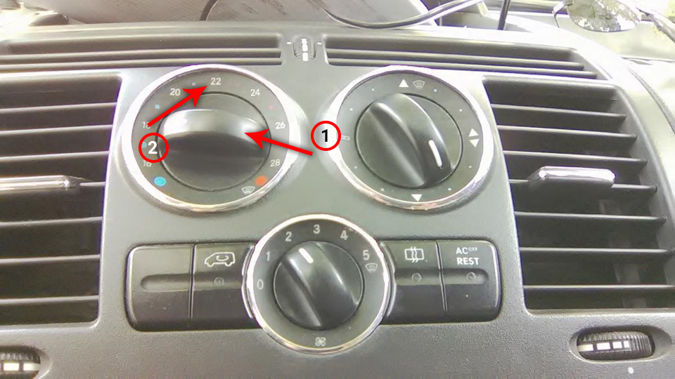 Установка температуры воздуха салона на автомобиле Mercedes-Benz Vito W639
