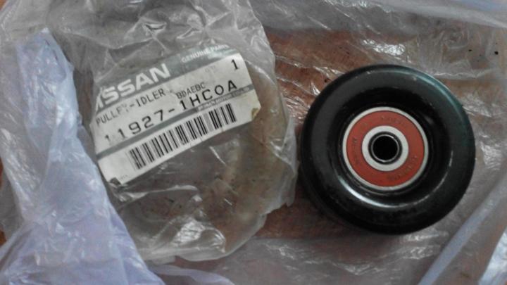 Замена натяжного ролика ремня привода двигателя HR16DE Nissan Note 2004 - 2012
