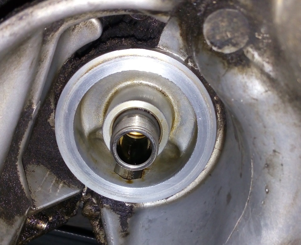 Замена моторного масла и фильтра в двигателе Honda Civic 2005 - 2011
