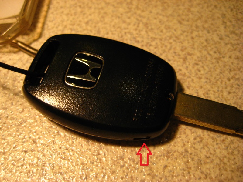 Замена батарейки в ключе Honda Civic 2005 - 2011