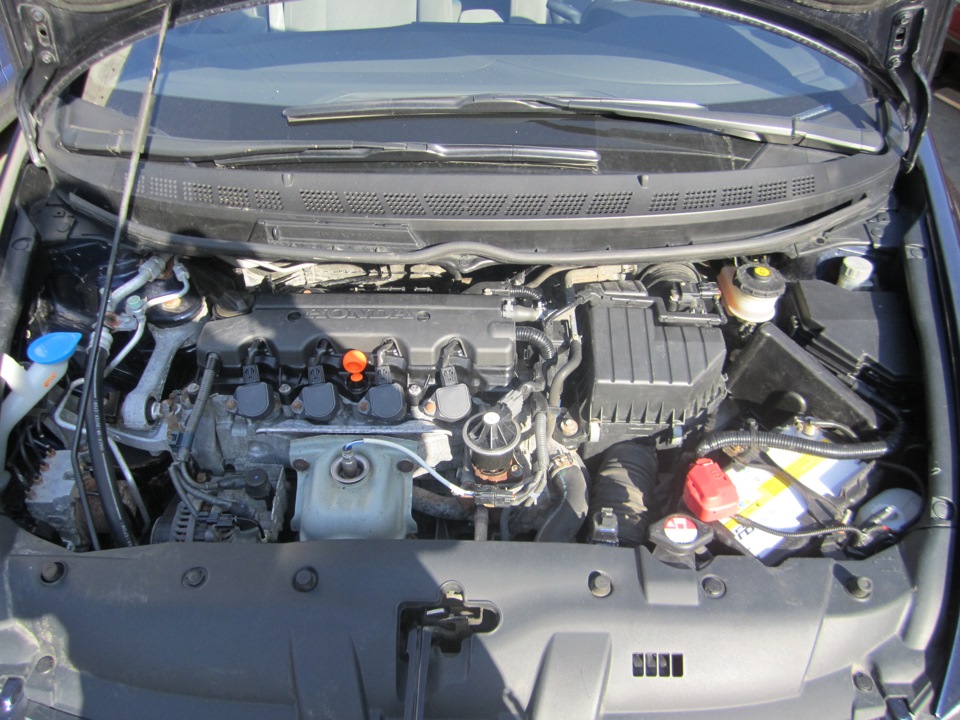 Замена датчика концентрации кислорода Honda Civic 2005 - 2011