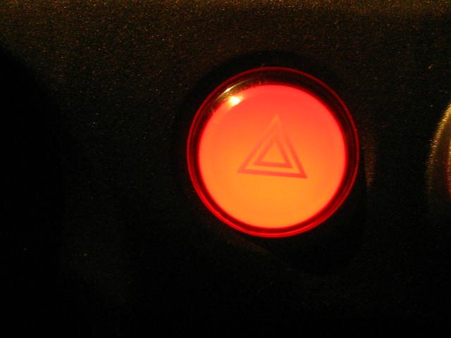 Замена лампочки в кнопке аварийной сигнализации Хонда Цивик