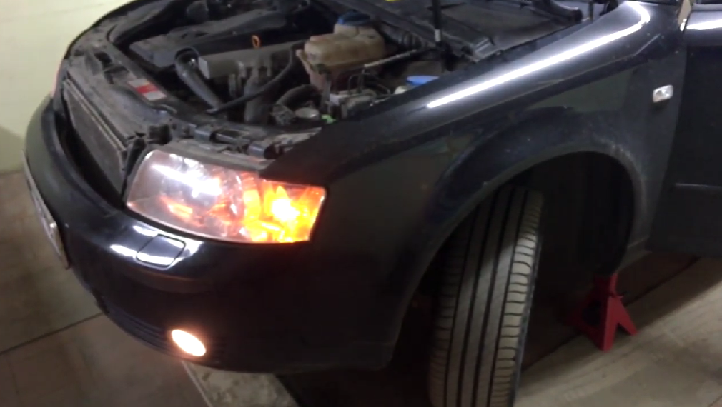 Замена масла в ГУРе Audi A4 B6