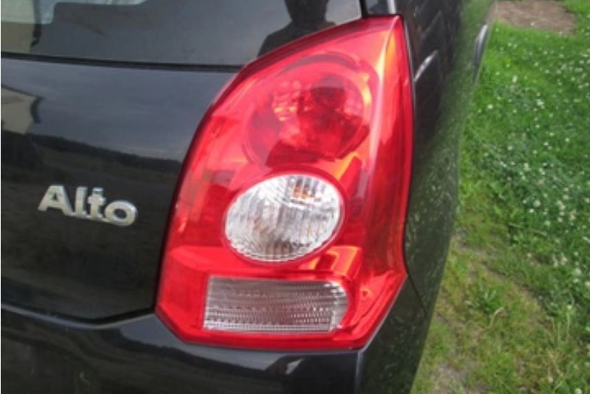 Снятие заднего фонаря Suzuki Alto 7