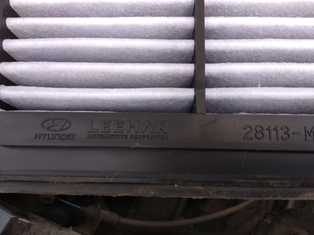 Cleaning and replacing the Hyundai Creta air filter