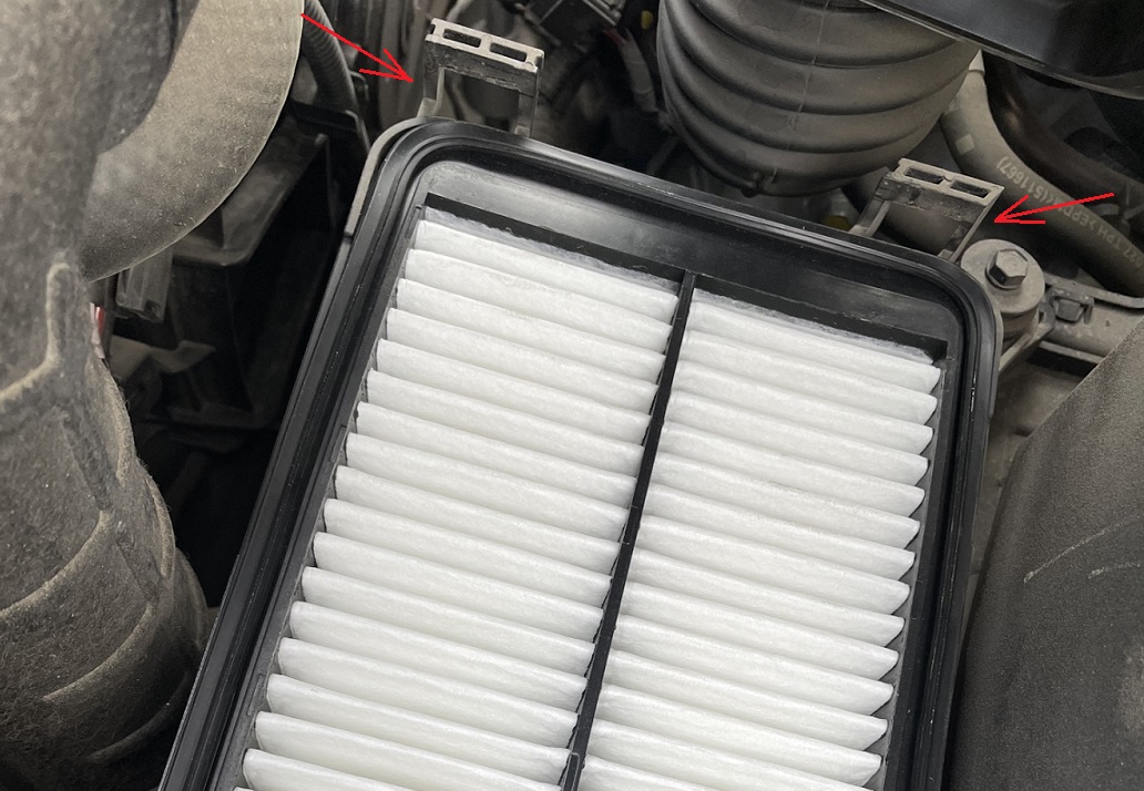 Cleaning and replacing the Hyundai Creta air filter