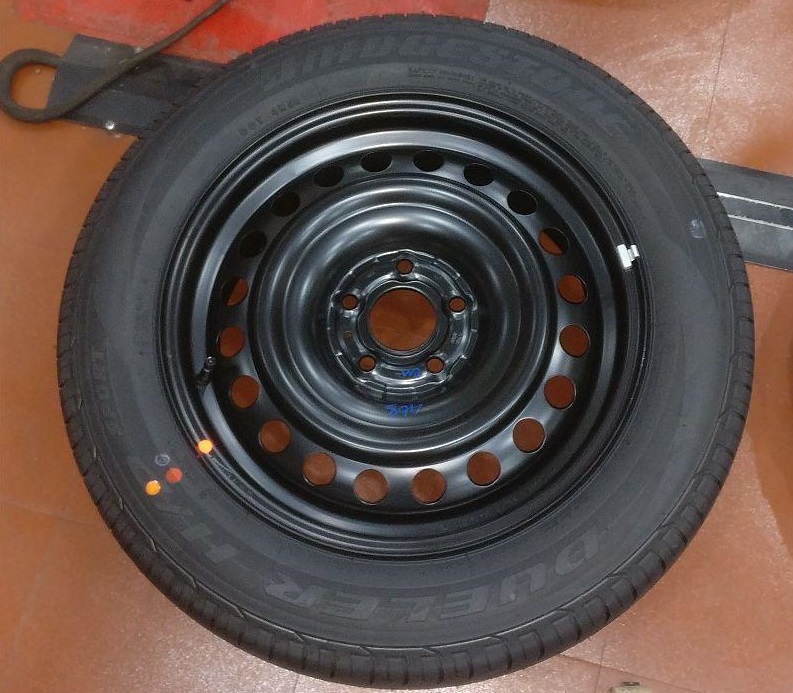 Hyundai Creta wheel replacement