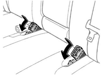 Убирание пряжек ремней безопасности в Toyota Camry