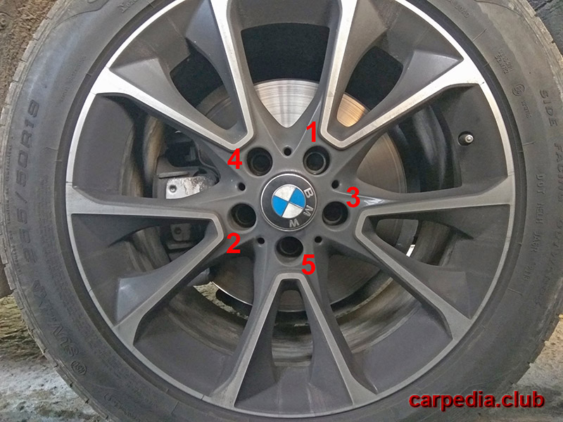 Болты крепления колеса BMW X5