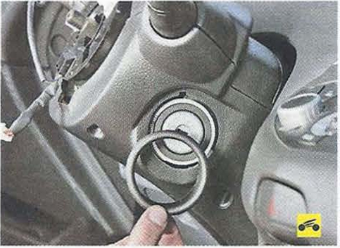 Уплотнительное кольцо замка зажигания Nissan Primera