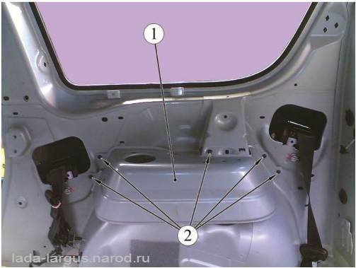 Снятие кронштейна подлокотника третьего ряда сидений Lada Largus