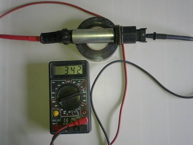 Проверка тестером вторичной обмотки индивидуальной катушки зажигания двигателя ВАЗ-21126 Лада Гранта (ВАЗ 2190)