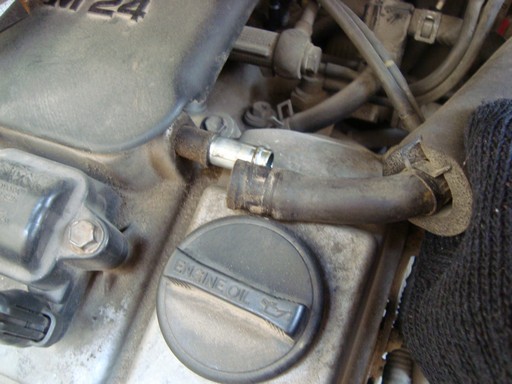 Шланг системы вентиляции картера двигателя Toyota Camry 