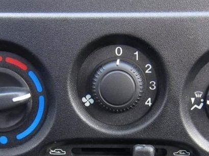Рукоятка переключателя режимов работы вентилятора подачи воздуха в салон Лада Гранта (ВАЗ 2190)