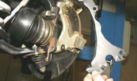 Передний кожух тормозного диска Chevrolet Niva