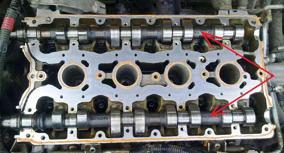 Размещение распределительных валов в головке блока цилиндров двигателя ВАЗ-21126 Лада Гранта (ВАЗ 2190)