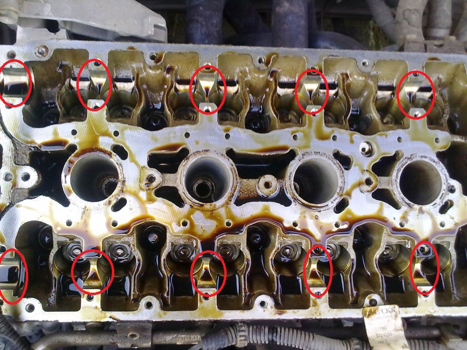 Размещение рабочих опор под шейки распредвалов в головке блока цилиндров двигателя ВАЗ-21126 Лада Гранта (ВАЗ 2190)