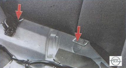 Дополнительные петли крепления детского сиденья на автомобиле Opel Astra